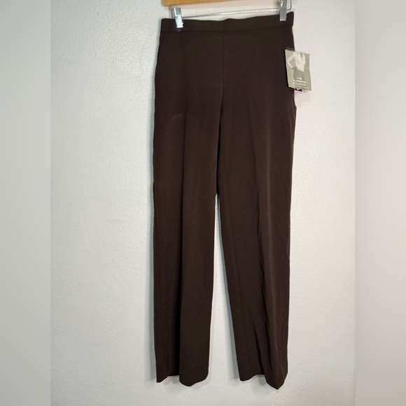 Briggs New York Pants - Briggs New York Brown Slimming  Flat Front Dress Pants, 6P. NWT.